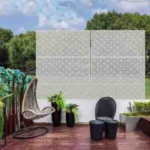 Outdoor Privacy Screens for Comfortable, Private Outdoor Spaces